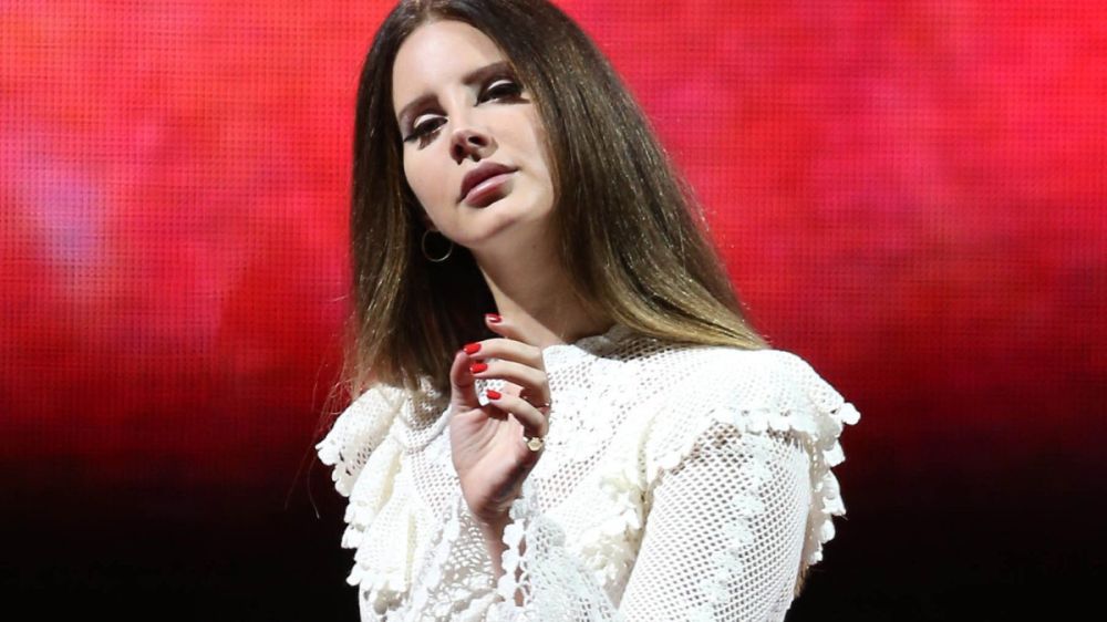 Лана Дель Рей и её брачный договор: что на кону? Лана Дель Рей и её брачный договор: что на кону?