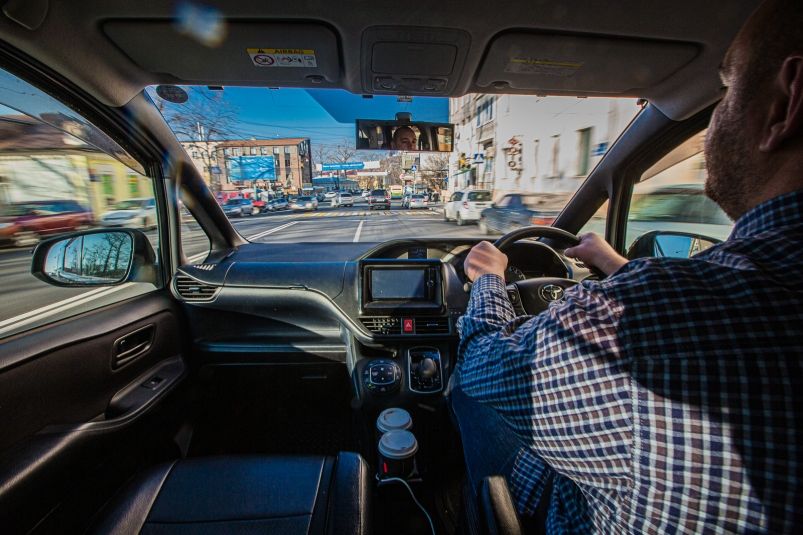 Как избавиться от жирных пятен на сиденье автомобиля без лишних затрат Как избавиться от жирных пятен на сиденье автомобиля без лишних затрат