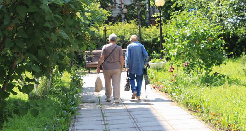 Пенсионерам старше 70 лет: какие льготы и выплаты положены Пенсионерам старше 70 лет: какие льготы и выплаты положены