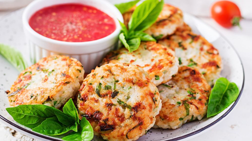 Куриные котлетки с сыром: нежность и сочность в каждой порции Куриные котлетки с сыром: нежность и сочность в каждой порции