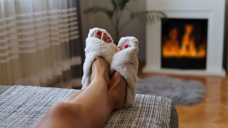 Как сохранить мягкость домашних тапочек: секреты стирки, которые работают Как сохранить мягкость домашних тапочек: секреты стирки, которые работают