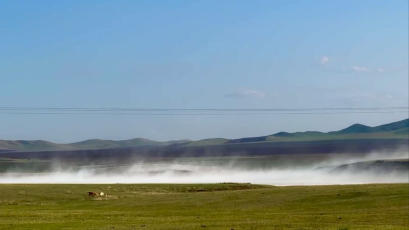 В Бурятии бушует солевая буря В Бурятии бушует солевая буря