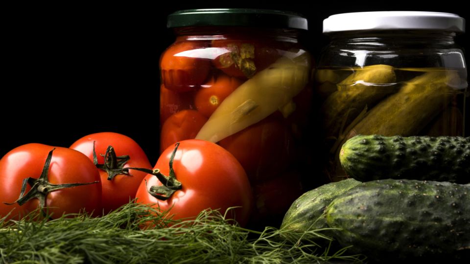 Невероятно вкусные маринованные помидоры без стерилизации: идеальный рецепт на зиму Невероятно вкусные маринованные помидоры без стерилизации: идеальный рецепт на зиму