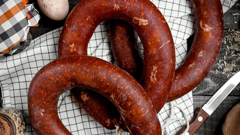 Сырокопчёная колбаса: не только вкус, но и польза Сырокопчёная колбаса: не только вкус, но и польза