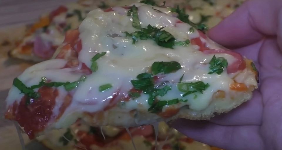 Пицца на сковороде: быстрый и вкусный ужин за 5 минут
