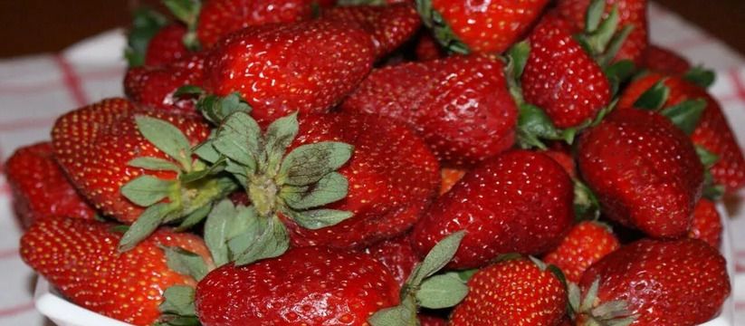 Клубничное варенье с цельными ягодами: секреты приготовления