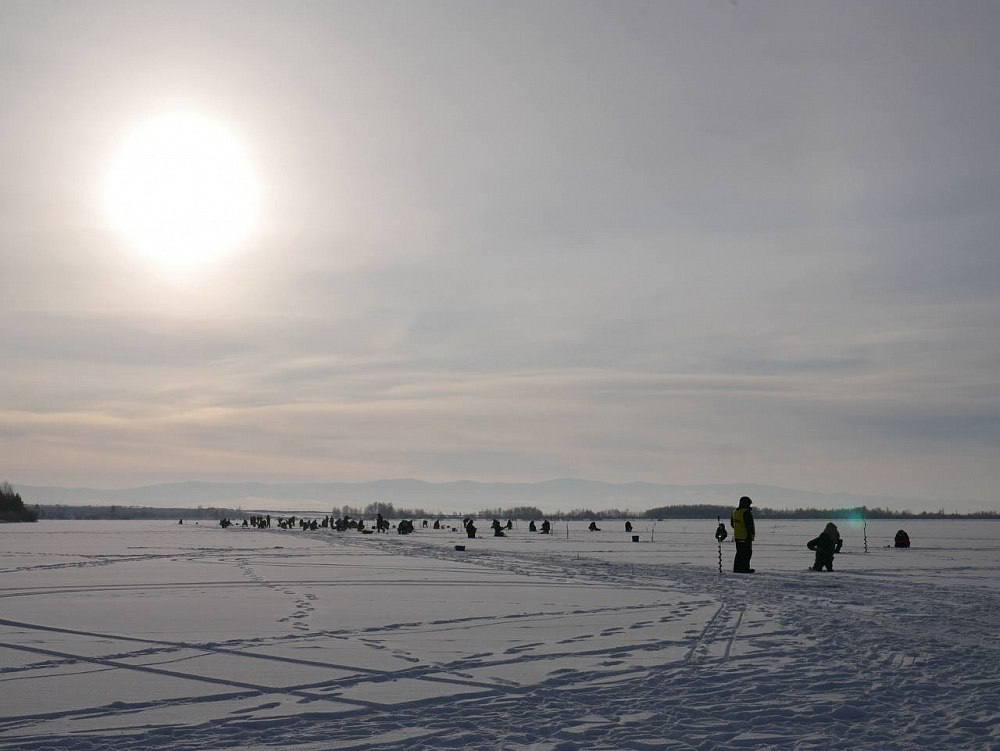 В г. Улан-Удэ ветераны транспортной полиции приняли участие в соревнованиях по подледному лову на мормышку В г. Улан-Удэ ветераны транспортной полиции приняли участие в соревнованиях по подледному лову на мормышку