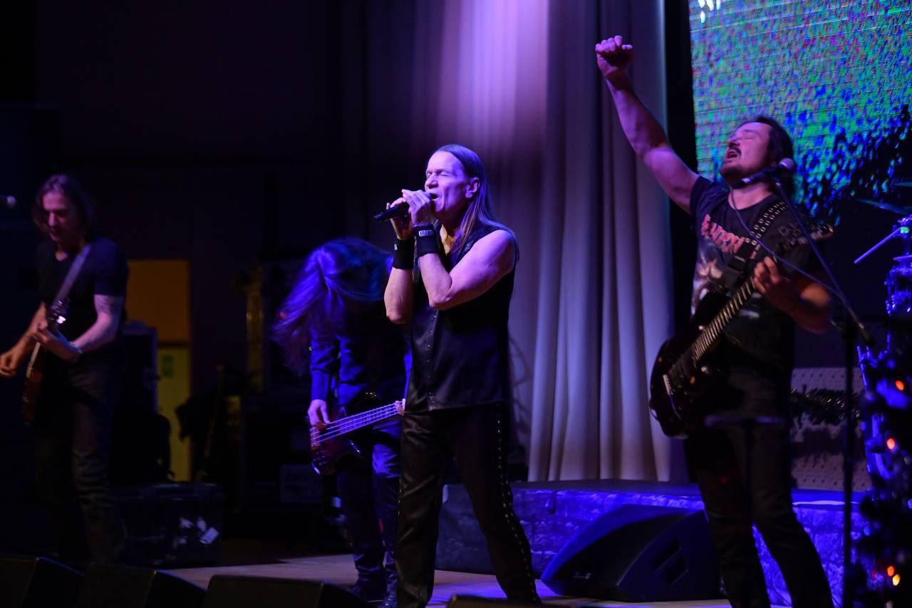 В преддверии Нового года группа "Кипелов" провела грандиозный концерт в Центральном военно-клиническом госпитале имени А.А.Вишневского В преддверии Нового года группа "Кипелов" провела грандиозный концерт в Центральном военно-клиническом госпитале имени А.А.Вишневского